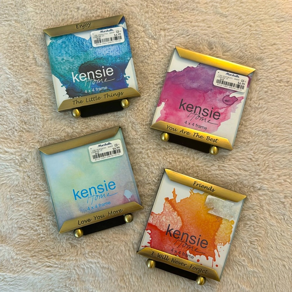 Set of 4 square gold picture frames